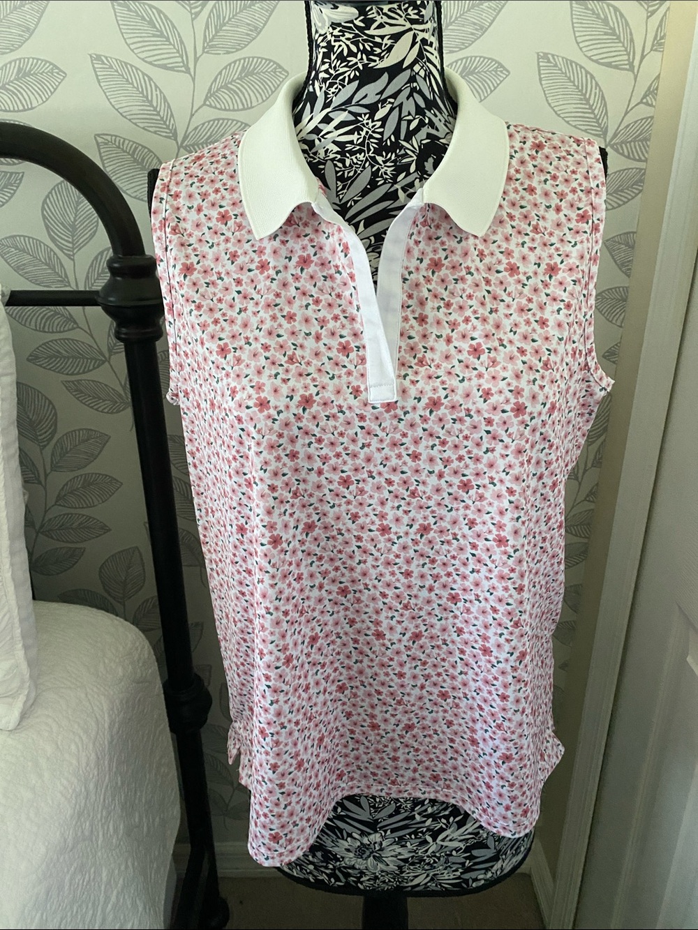 Rhoback Brooke Sleeveless Performance Polo in Pink Floral Size L